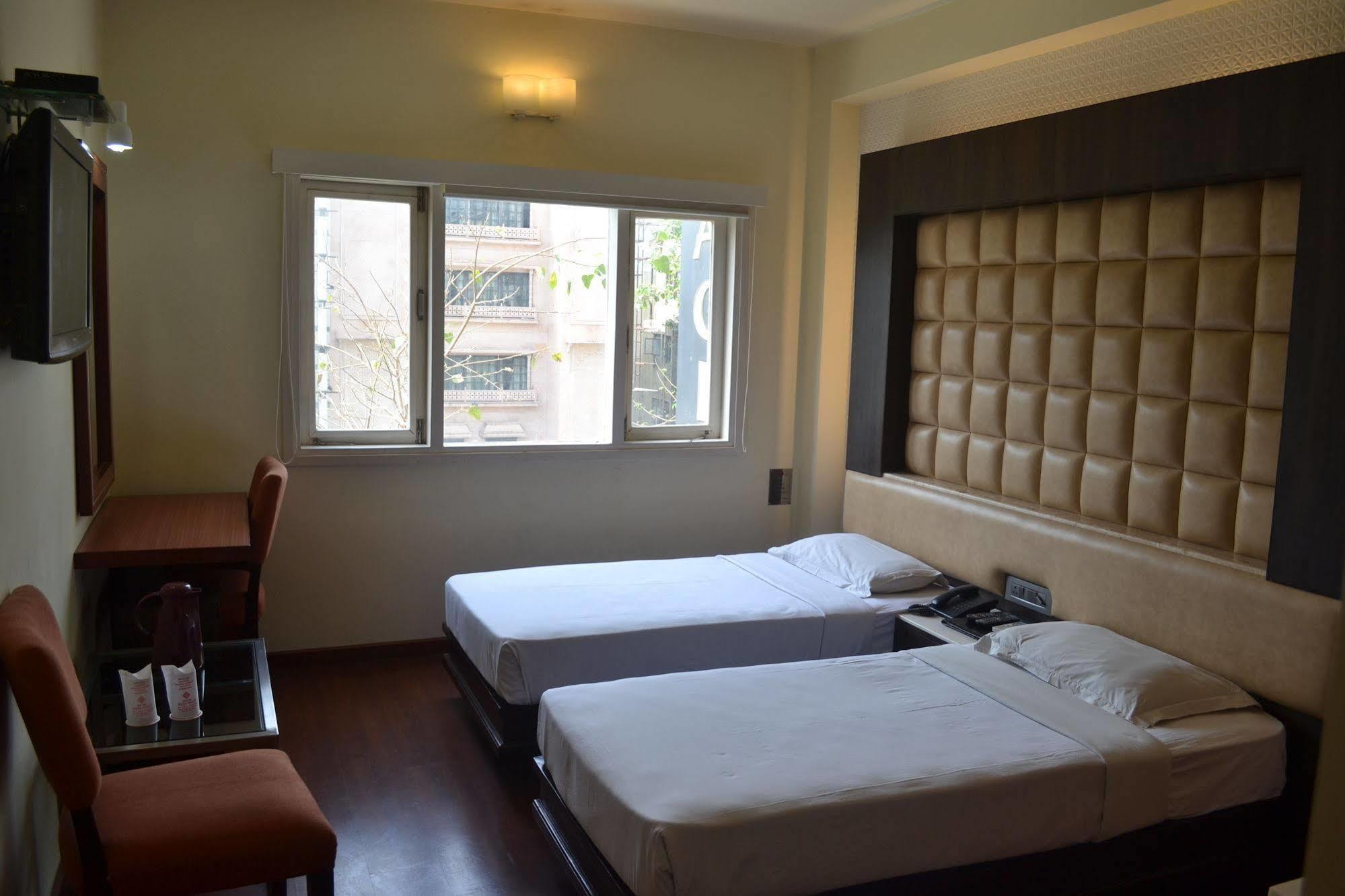 Hotel Pooja Palace New Delhi Extérieur photo