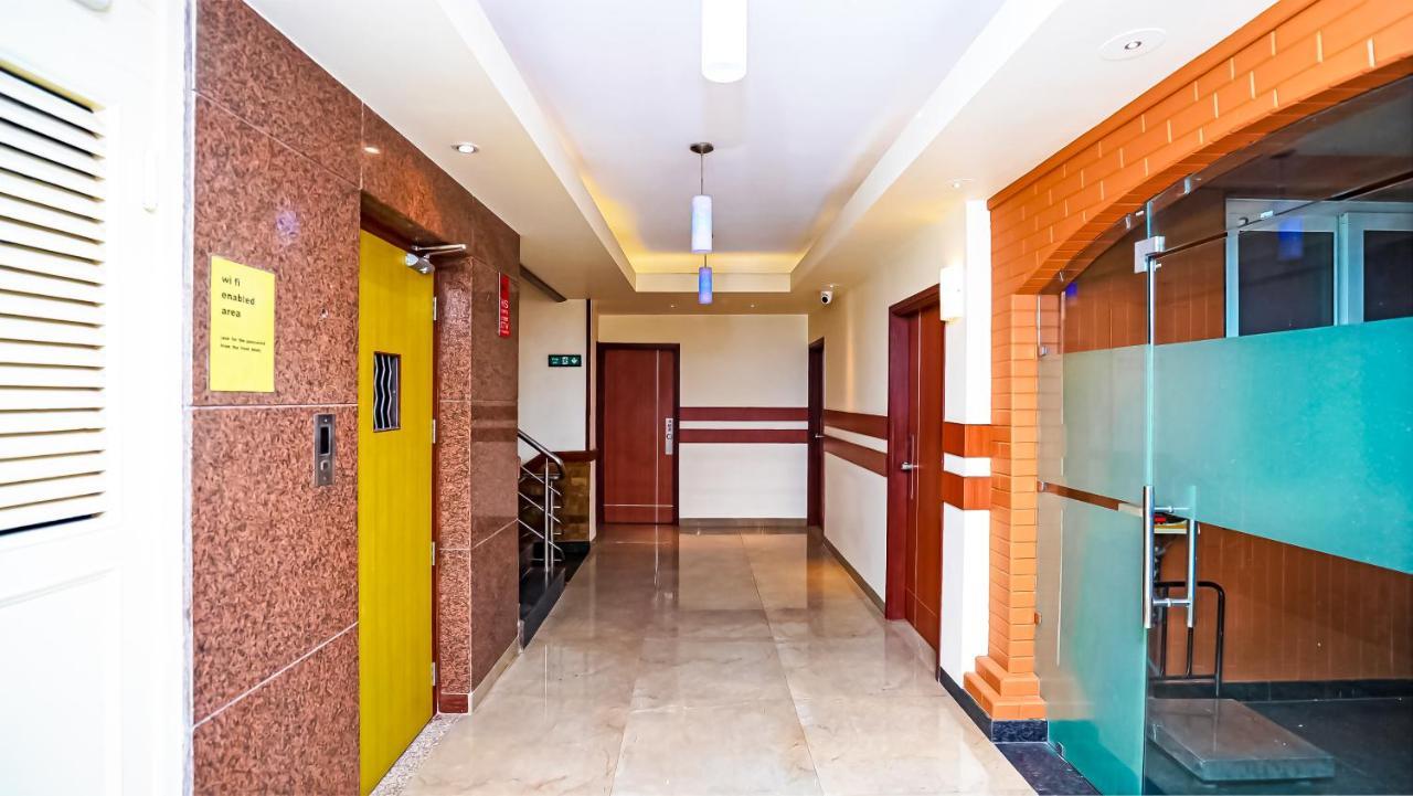 Hotel Pooja Palace New Delhi Extérieur photo